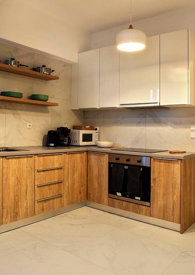 Elegant, Spacious & Minimalist Aptm W/Balcony Atenas Exterior foto